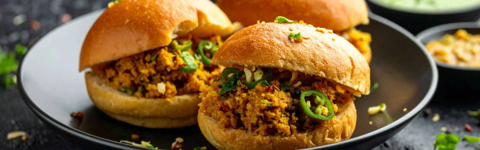 Best Vada Pav Corners That Locals Swear By in Mumbai