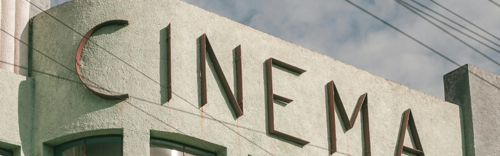 Regal Cinema: Experiencing Movies in an Art Deco Marvel