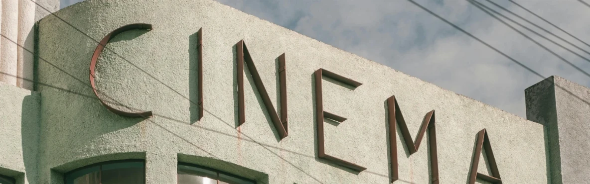Regal Cinema: Experiencing Movies in an Art Deco Marvel