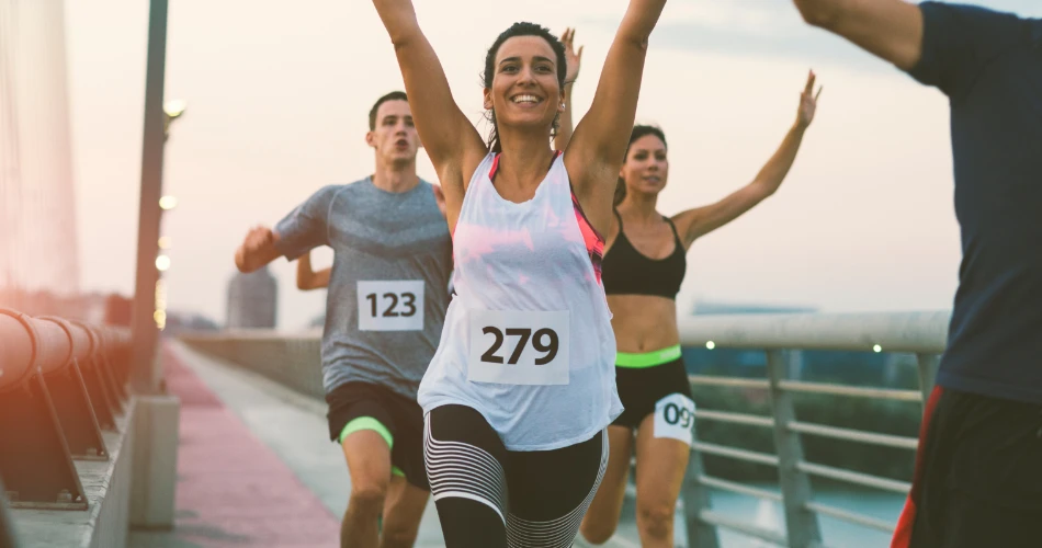 Maratón de Mumbai. Una ciudad que corre con espíritu y fuerza.