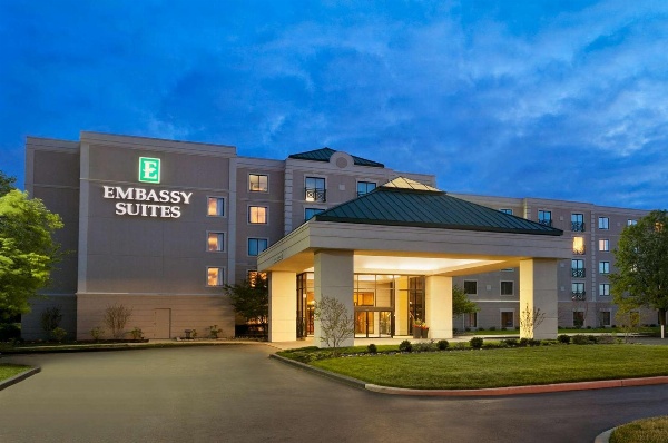 Embassy Suites by Hilton Philadelphia Airport image 1